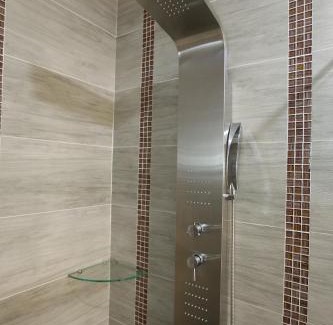 Hualien City Centre Bed & Breakfast | 醇境民宿市區車庫停車場