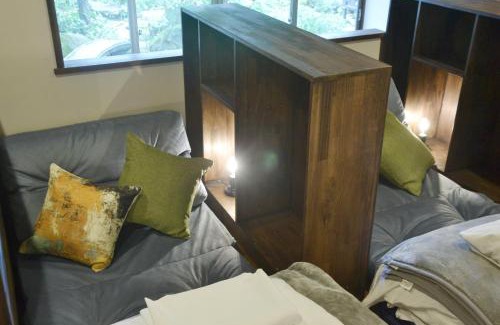 Hikimikyo Onsen House | 野窓 Nomadノマド Tsuwano GuestHouse & Cafe Lounge