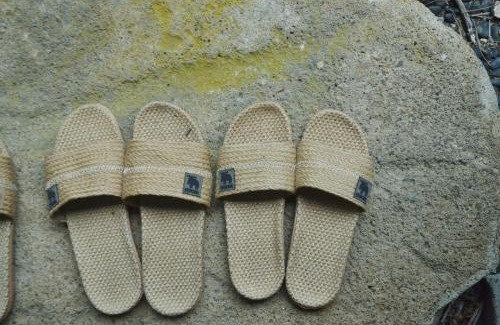 Hikimikyo Onsen House | 野窓 Nomadノマド Tsuwano GuestHouse & Cafe Lounge