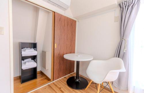 Kita Apartment | 駒込駅徒歩7分/旧古河庭園至近(100m)の4LDKマンション「92m2」