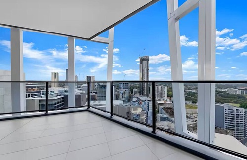Harris Park Apartment | 高层公寓,2分钟可以到达火车站,购物中心,设施便利