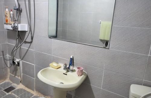 Sokcho Hotel | 오색약수온천모텔 Osaek Hot Spring Motel