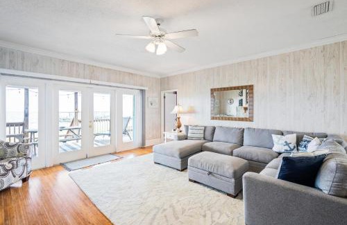 Silver Cay House | 036 Island Time