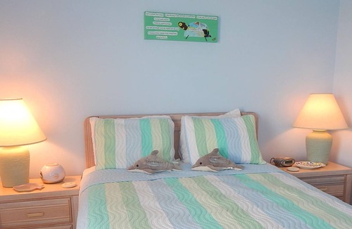 Silver Cay House | 039 Two Views by ACP