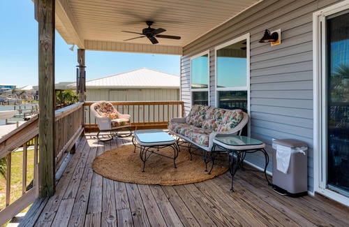 Royal Lagoons House | 071 Cocos Plumosas by ACP