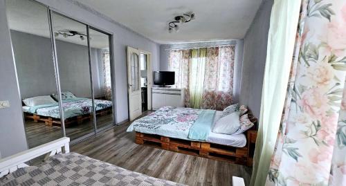 Dnipro Apartment | 1 комнатная квартира, левый берег, Пр Калнышевского, пр Слобожанский, 6 городская клиника