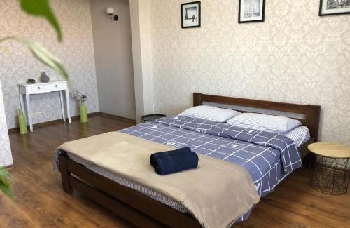 Rivne Apartment | 1 кім в Центрі з виглядом на Набережну