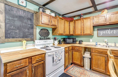 Hardy House | < 1/2 Mi to Lake: Secluded Gem in Cherokee Village