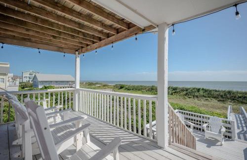 Yaupon Beach House | 1 4 Us by Oak Island Accommodations