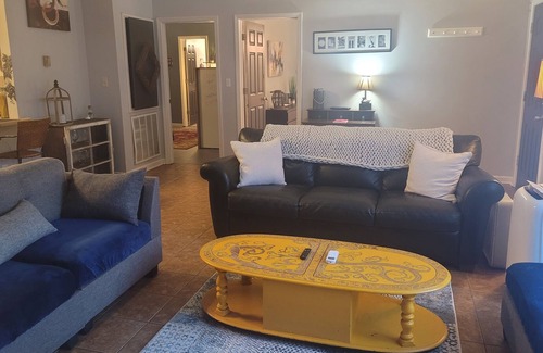 Oxford House | 1.5 mi to campus/2 mi to square. 2 bedroom/ 2 bath house with fenced in backyard