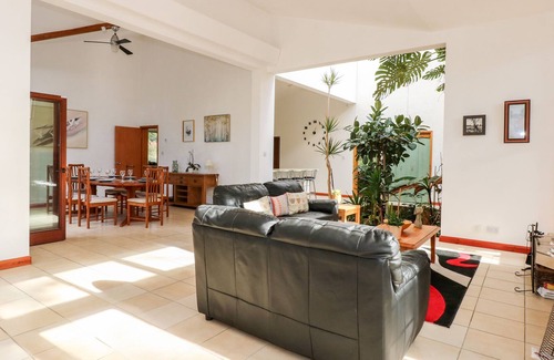 Thetford Cottage | 1 ALEUTIA GARDENS, family friendly, with hot tub in Thetford