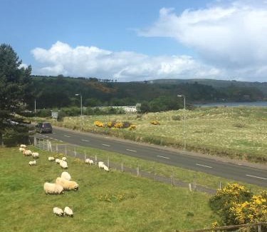 Waterfoot Bed & Breakfast | 1 Bayview