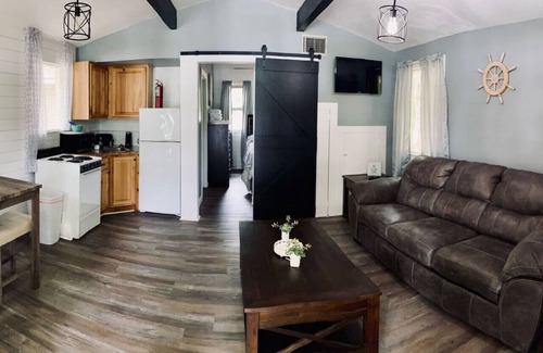 LaGrange Cabin | 1 bd Lakepoint Cabin #7