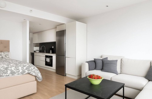 Vaxjo Apartment | 1 Bed Apt- Near Vida Arena, Wifi, Gym/sauna Onsite
