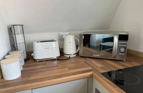 Newark Apartment | 1 Bed Central Newark Flat 2nd Floor