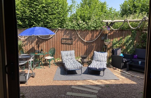 Ottery St Mary Cottage | 1 Bed Flat - Sleeps 4 - Garden - Parking - Wifi