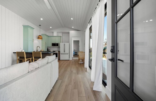 Junction House | 1-Bed Guest House in Serene Palo Cedro – Your Perfect Home Away From Home