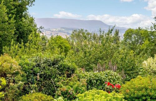 Westbrook Court House | 1 Bed in Clyro BN260