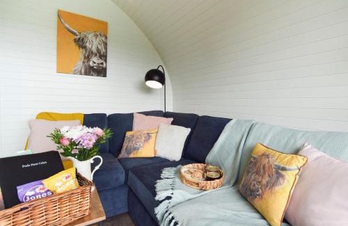 Corwen House | 1 Bed in Corwen 80321