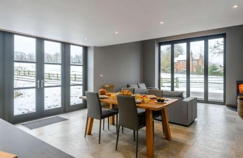 Sandy House | 1 Bed in Little Gransden 81056