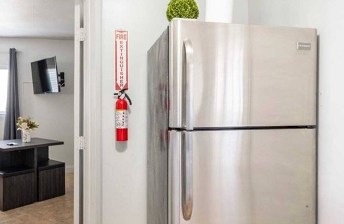 Las Vegas House | 1 Bedroom 1 Bath with separate entrance & Parking