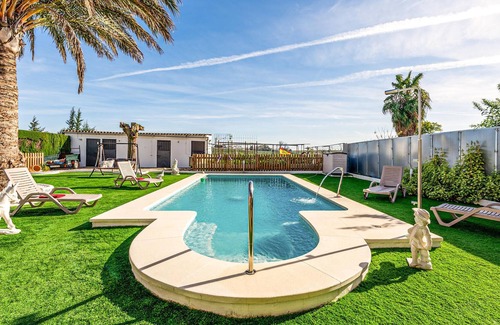 Salteras Apartment | 1 bedroom accommodation in Salteras