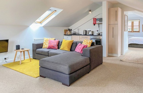 Bilting Cottage | 1 bedroom accommodation in Brook, near Wye