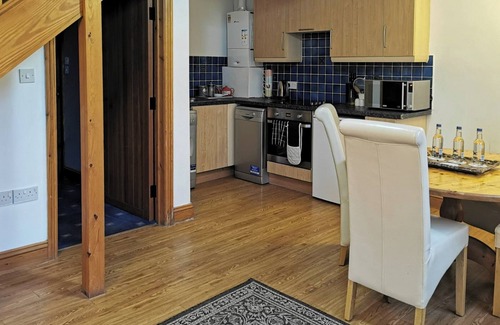 New Forest District Cottage | 1 bedroom accommodation in Damerham, near Fordingbridge