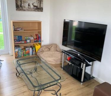 Claypits Apartment | 1 Bedroom annex, private bathroom, peaceful area