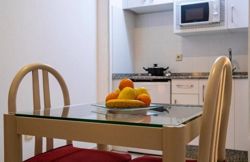 Mairena del Aljarafe Apartment | 1 Bedroom Apartment In Mairena Del Aljarafe