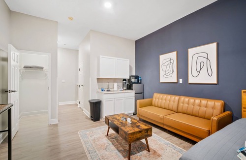 Union Church Apartment | 1 Bedroom Apartment at Oak + Fountain - #17