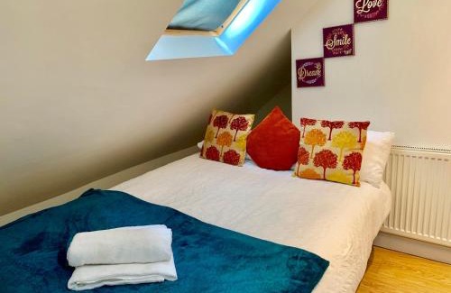 Cranbrook Apartment | 1 Bedroom Apartment, Reception ,Kitchenette, Private Bathroom