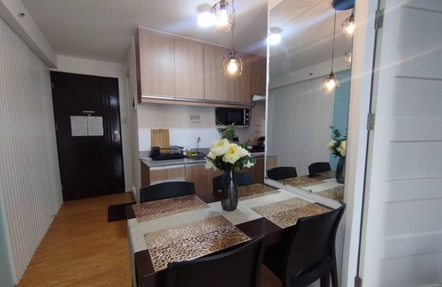 Davao Condo | 1-bedroom condo at Arezzo Place Davao near airport with high-speed internet