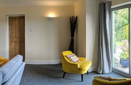 Oswestry House | 1 bedroom cottage with stunning countryside views (sleeps 3)