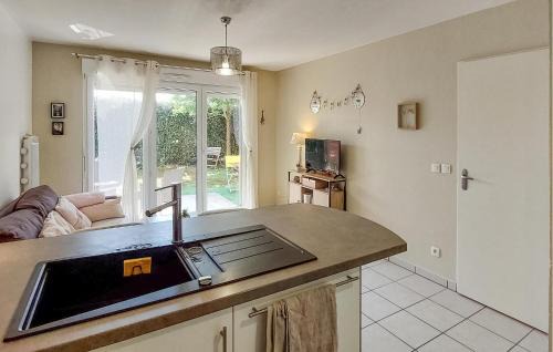 Audenge Apartment | 1 Bedroom Cozy Apartment In Audenge