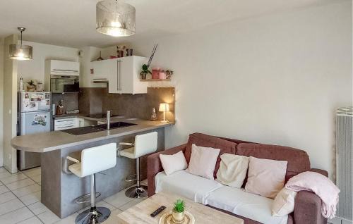 Audenge Apartment | 1 Bedroom Cozy Apartment In Audenge