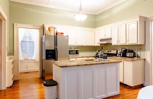 Ghent House | 1-Bedroom in Historic Victorian Home - Shared Bath, Unit #5