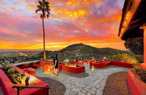 North Mountain Apartment | 1 Bedroom Suite + Balcony | Golf Course + Pools