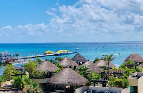 Downtown House | 1 block from the Ocean and 5thAV