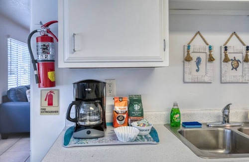 Ilexhurst Apartment | 1 Block WALK on QUIET street to beach/food/fun