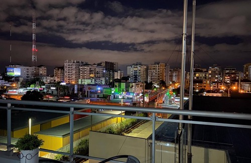 Bella Vista Apartment | 1 BR Luxury and Modern Apartment/rooftop & Gym 6FL