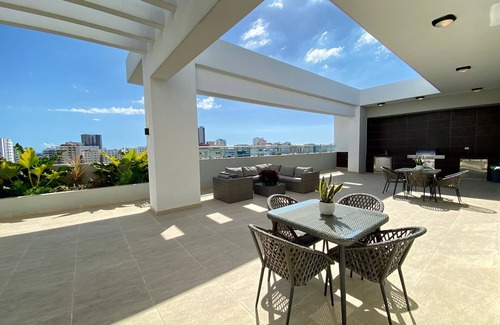 Bella Vista Apartment | 1 BR Luxury and Modern Apartment/rooftop & Gym 6FL