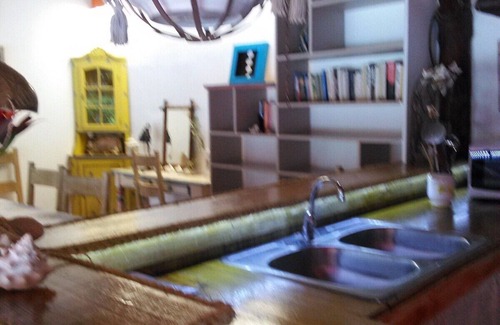 La Iglesia Villa | 1 chambre CLIMATISEE 2 pers Villa style Caraïbes, belle propriété sécurisée.