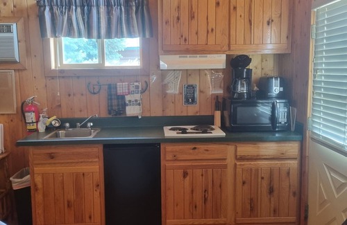 Absarokee Cabin | #1 Cozy 2-bedroom cabin south of beautiful Absarokee. Centrally located.