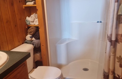 Absarokee Cabin | #1 Cozy 2-bedroom cabin south of beautiful Absarokee. Centrally located.