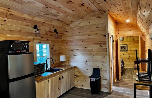 Westminster Cabin | 1 Cozy Cabin in Westminster