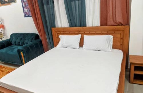 Abomey-Calavi Apartment | 1 grand studio climé meublé