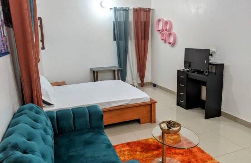 Abomey-Calavi Apartment | 1 grand studio climé meublé