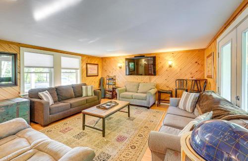 Southwest Harbor House | 1 Mi to Acadia National Park Spacious Retreat!