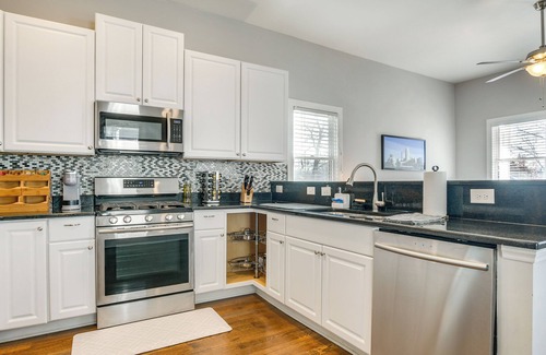 Downtown Cottage | 1 Mi to Dtwn: Home w/Backyard in Raleigh!